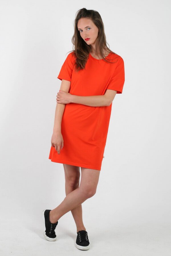 Bördshört KLEID LUCY HELLROT LOV12263 1