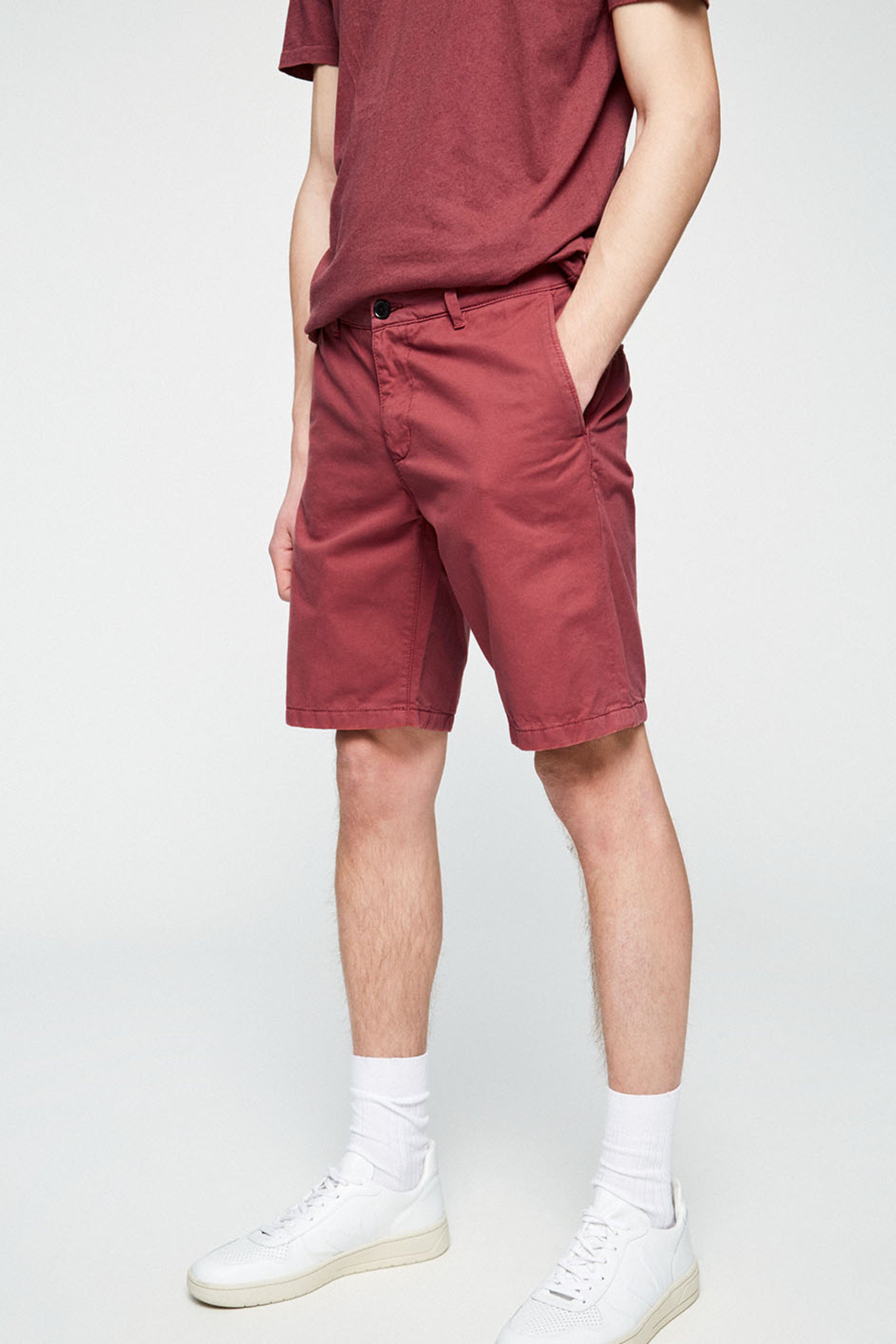 Shorts Brucaa Dunkelrot from LOVECO Shorts Brucaa Dunkelrot from LOVECO