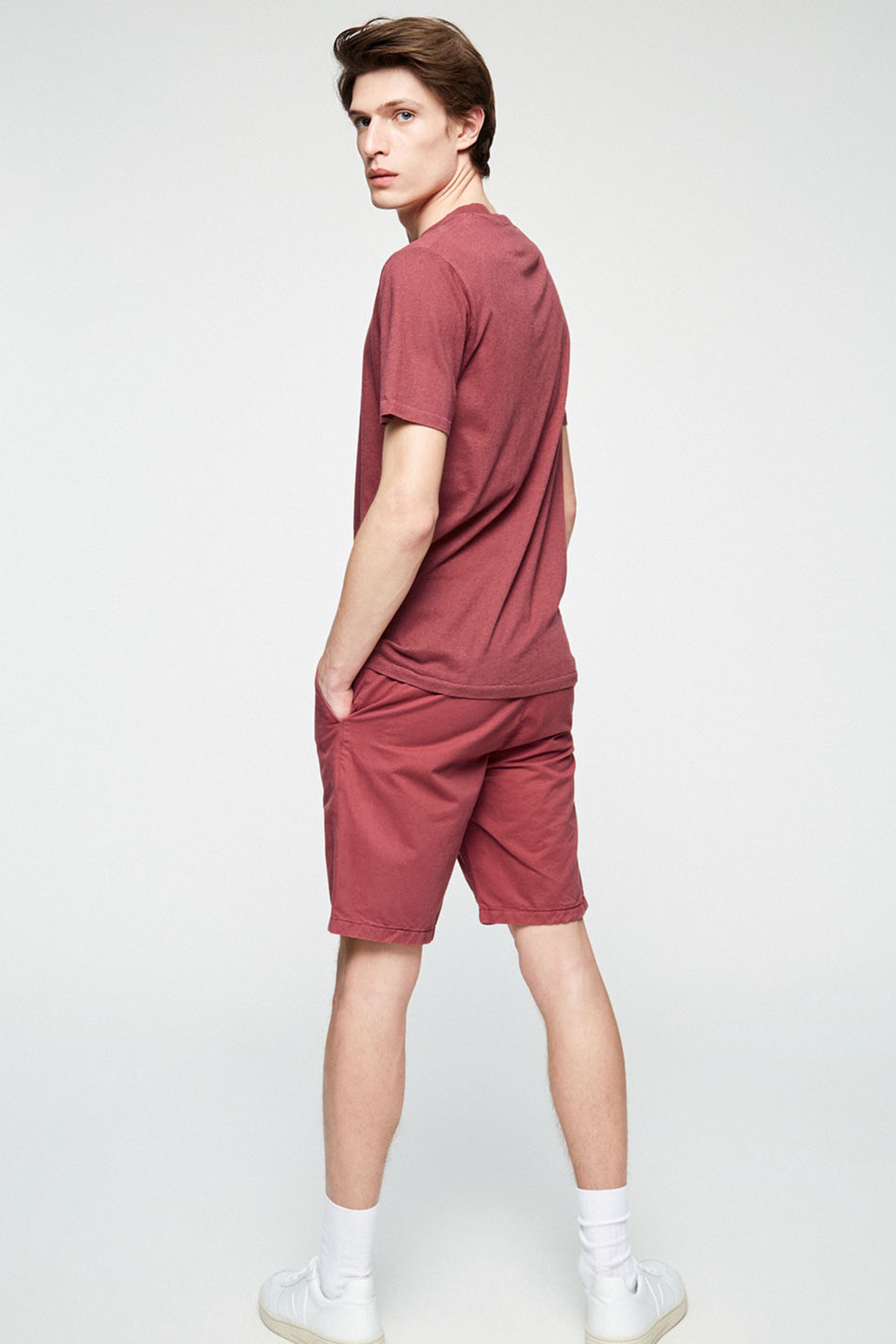 Shorts Brucaa Dunkelrot from LOVECO Shorts Brucaa Dunkelrot from LOVECO