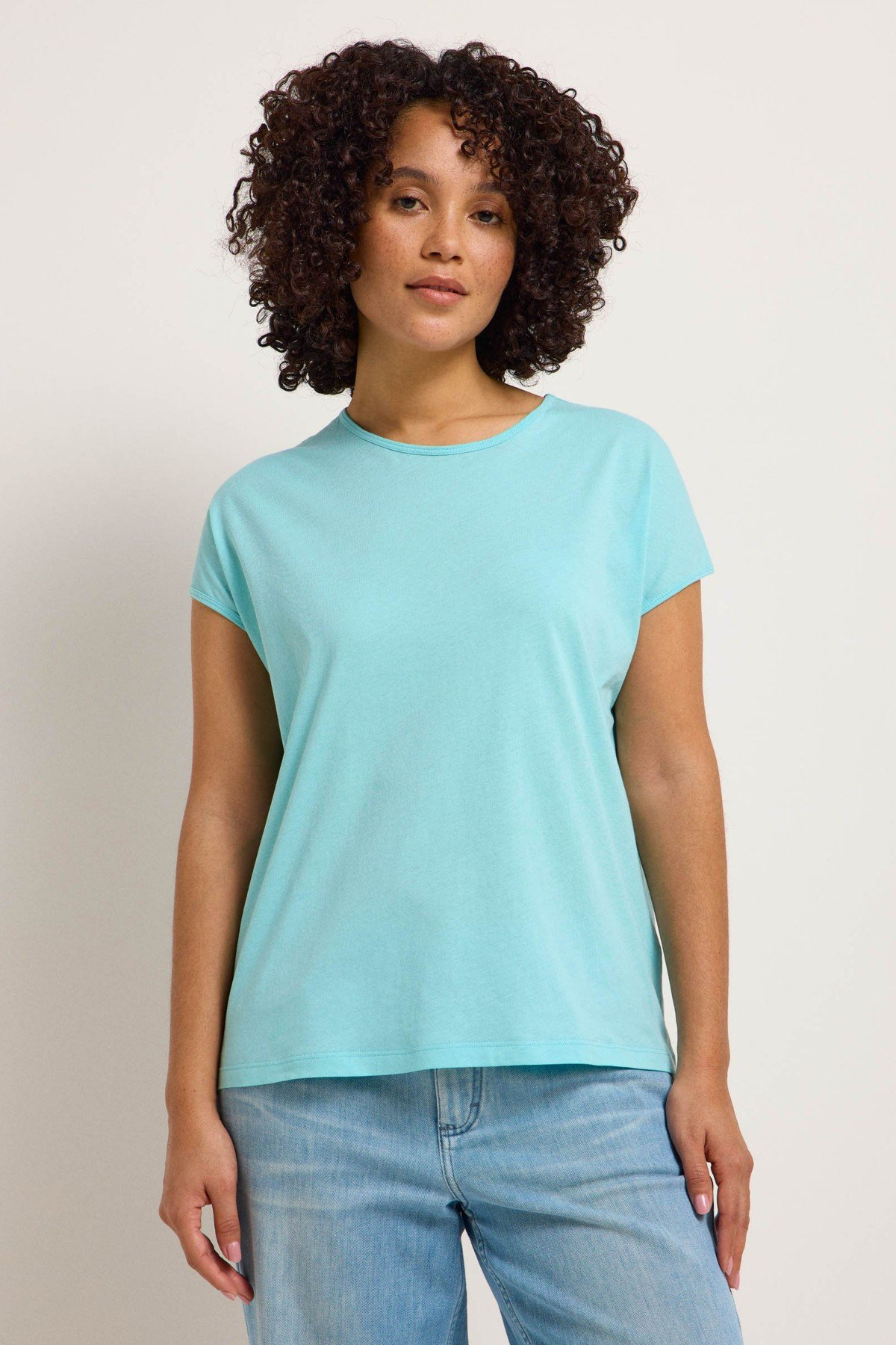 T-Shirt mit überschnittener Schulter