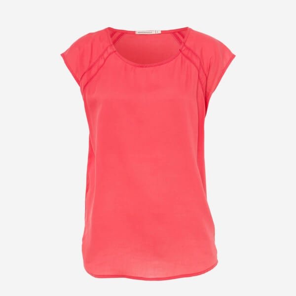 Bild-ARMEDANGELS-TshirtTasha-applered-001